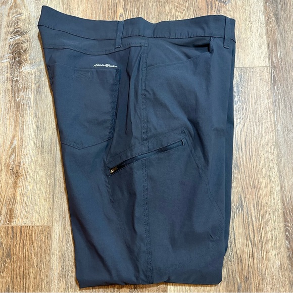 Eddie Bauer Men's Dark Gray Cargo Pants - Picture 8 of 10